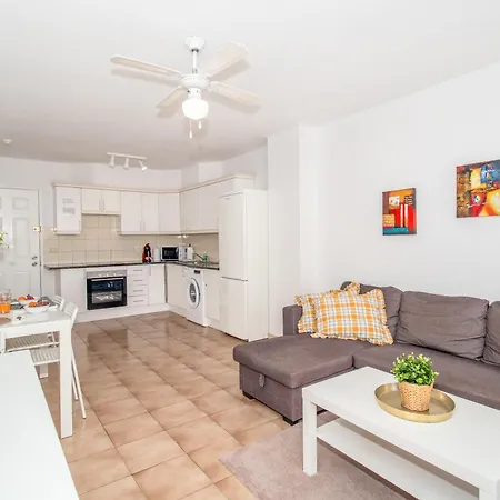 Patricie With Heated Pool Apartamento *